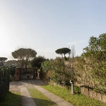 Appartamento Countryside Near S. Andrea Hospital *